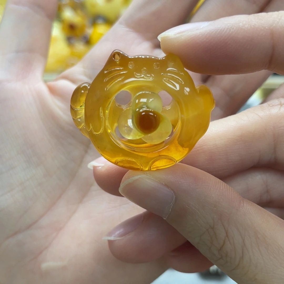 琥珀未镶嵌裸石天然琥珀