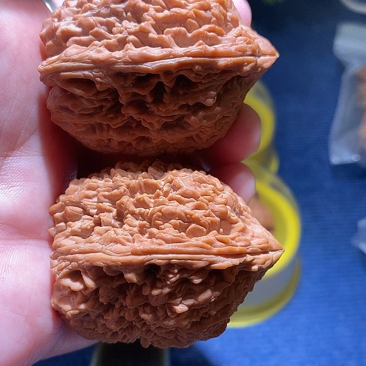 核***了文玩核桃吊坠拳头