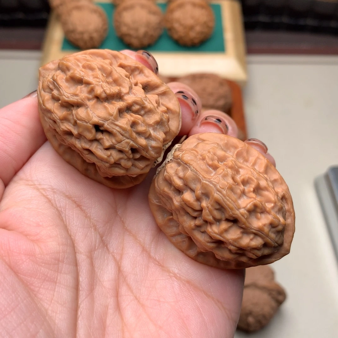 把件文玩核桃红莲山一代