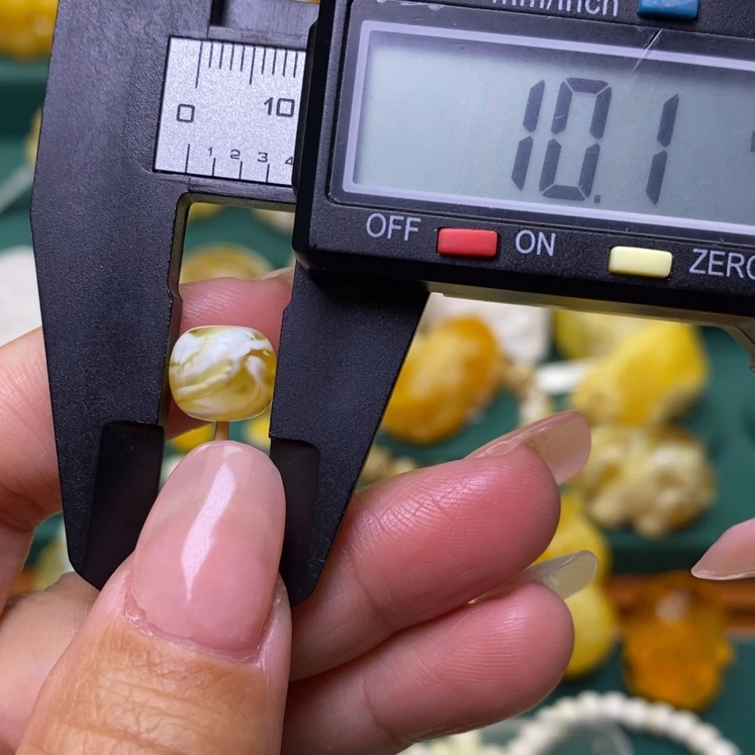 蜜蜡未镶嵌裸石10➕