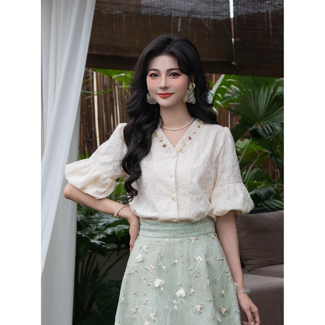 LIJIUJIU【香袖花苞】夏短袖洋气减龄法式显瘦刺绣衬衣衬衫YX250519
