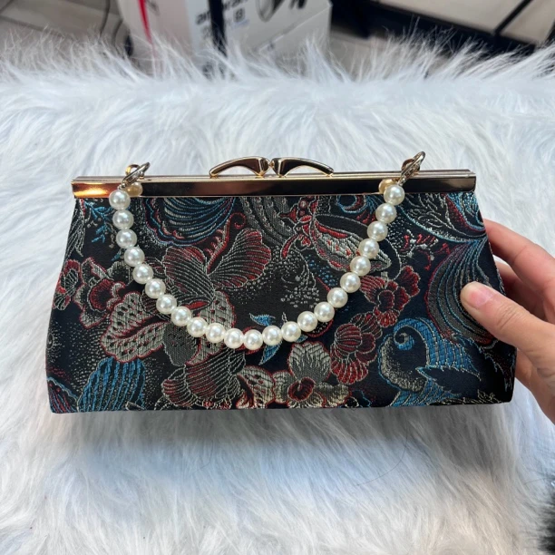 【黑金蝴蝶】新中国国风旗袍马面裙搭配手拿手提斜挎包复古百搭A662