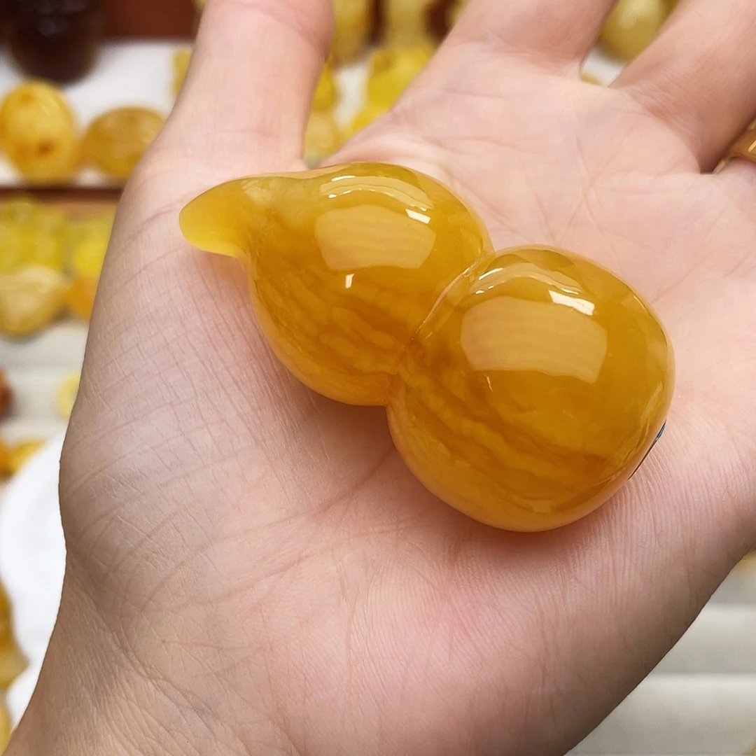 琥珀吊坠(赠链)未镶嵌