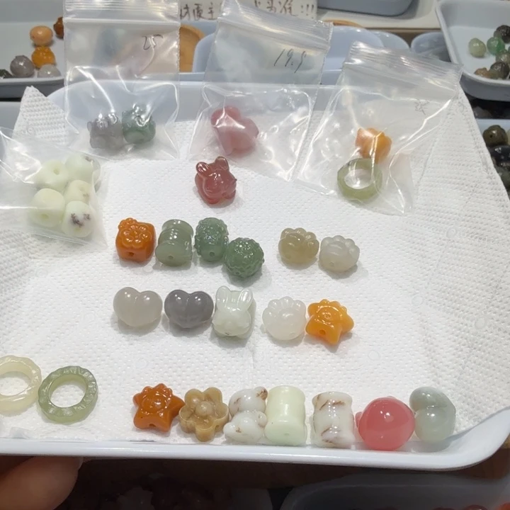 一***衣和田玉未镶嵌珠宝半成品