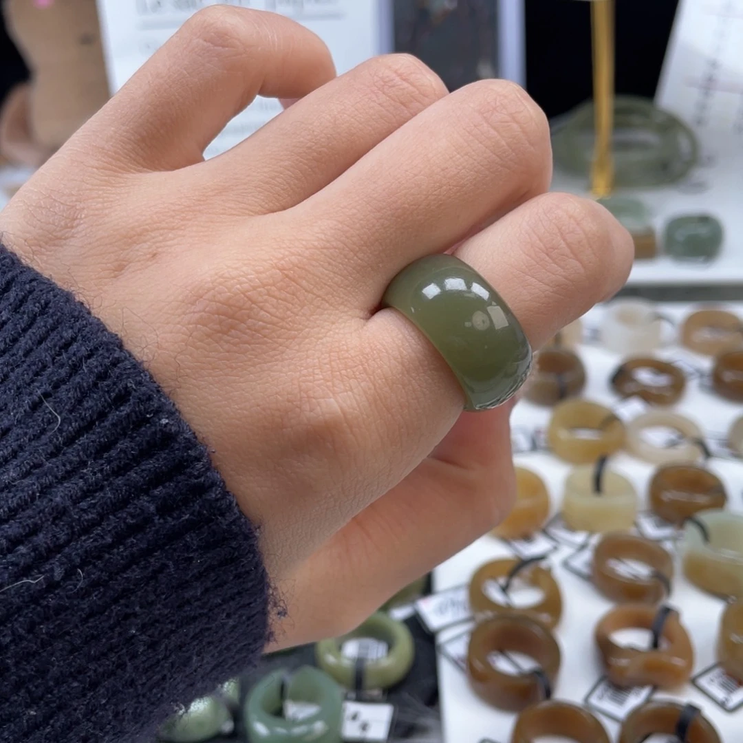 和田玉未镶嵌戒指P11冰透绿轮胎16.7不退换