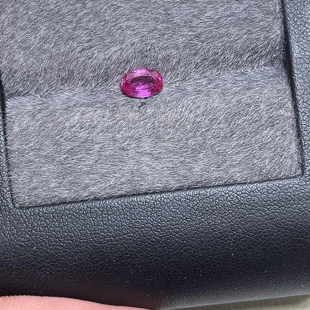 彩色蓝宝石裸石艳粉色蓝宝石