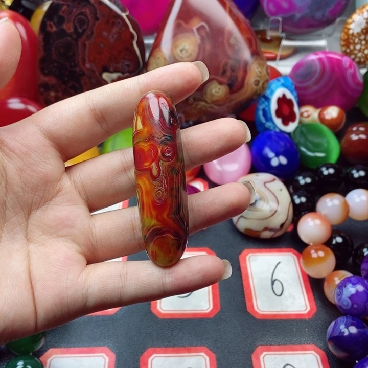 大***兄玛瑙/玉髓未镶嵌珠宝奇石
