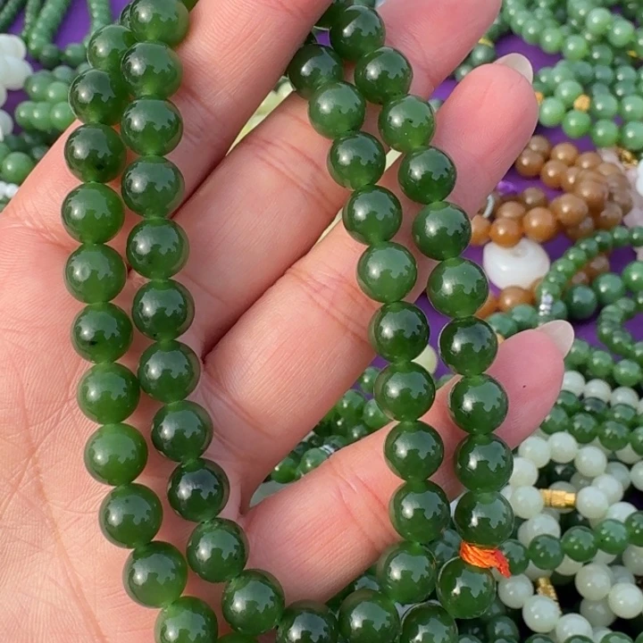 和田玉未镶嵌颈饰卡8梦