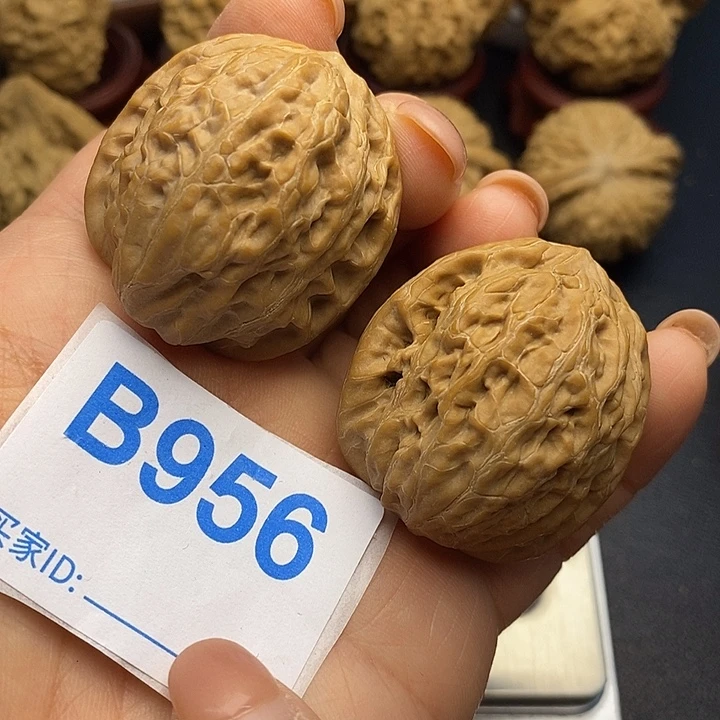 文玩核桃把件铁锤3.5高3.9原装