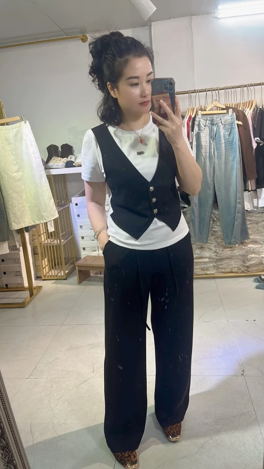 新款时尚休闲两件套套装