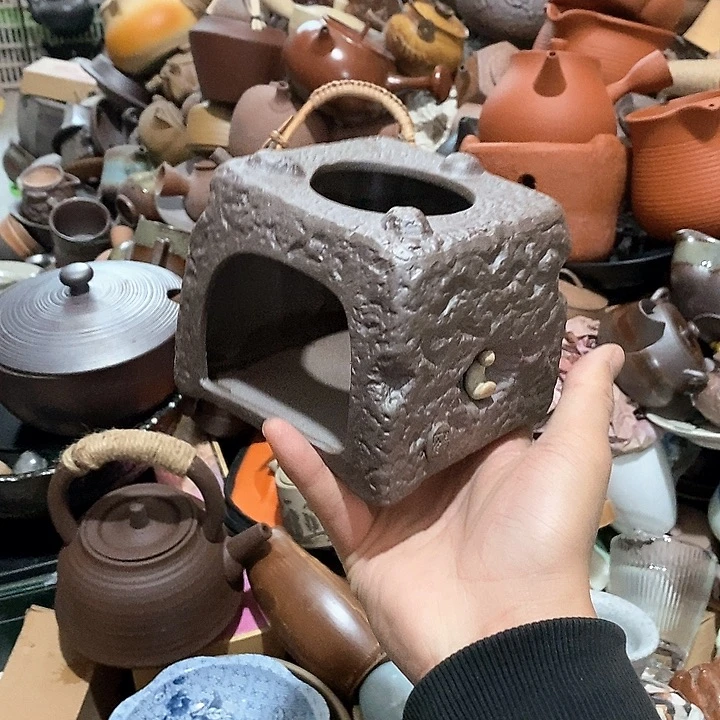瓷片荷花的一种色彩和颜色显得