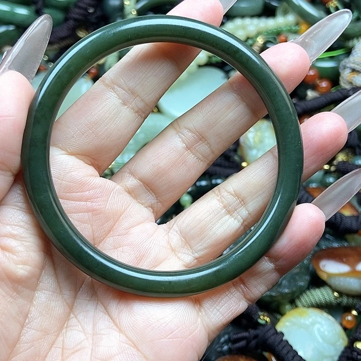 和田玉颈饰未镶嵌61