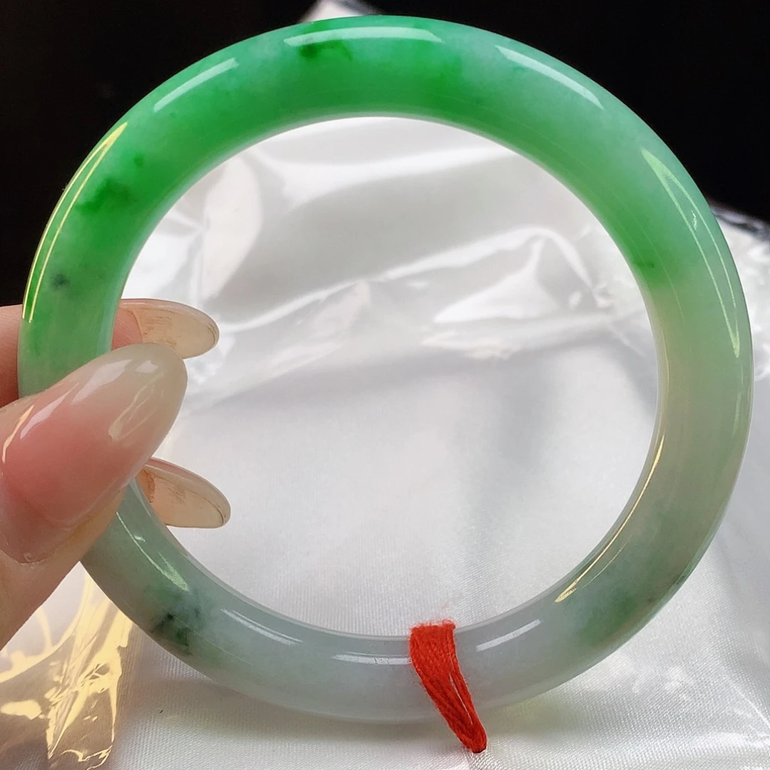 翡翠手镯未镶嵌天然翡翠9001