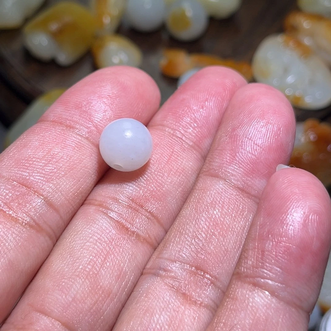 和田玉（子料）未镶嵌颈饰A***胡