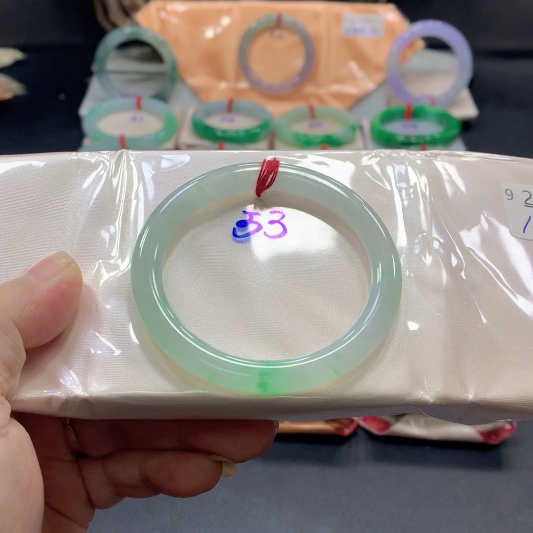 翡翠未镶嵌手镯53圈口