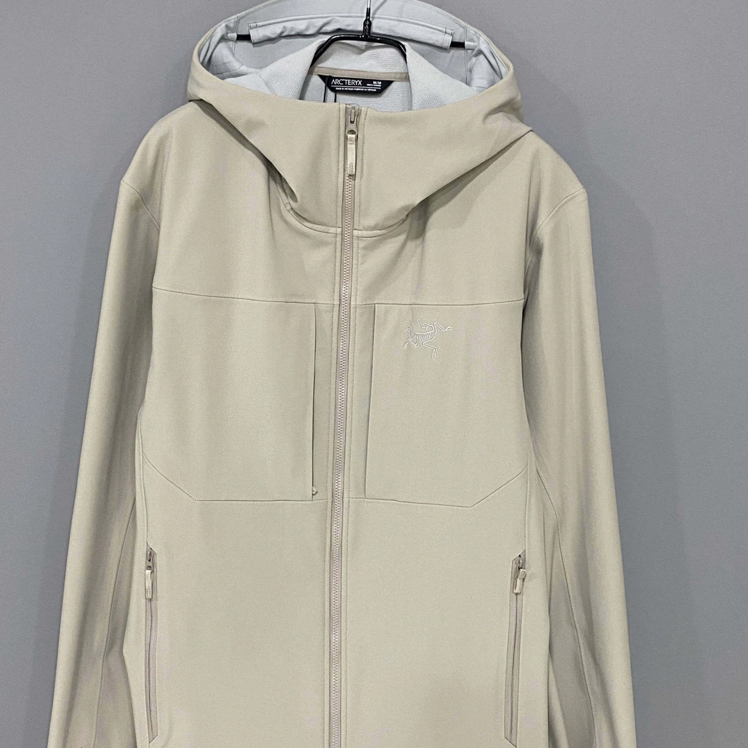 99新 ARC'TERYX/始祖鸟 GAMMA MX Hoody卡其色冲锋衣/M码/75892