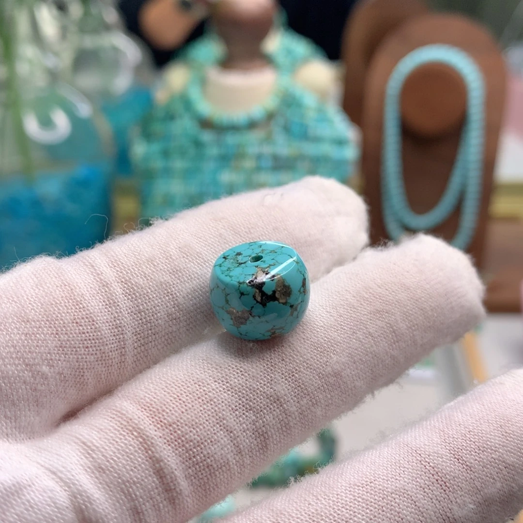 绿松石未镶嵌饰品
