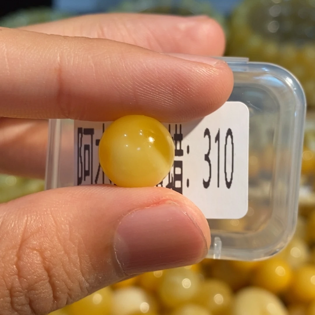 琥珀未镶嵌珠宝奇石310
