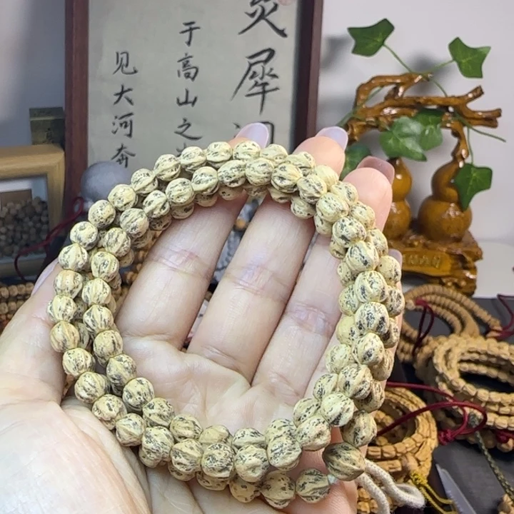大叶紫檀（黑酸枝木类）
