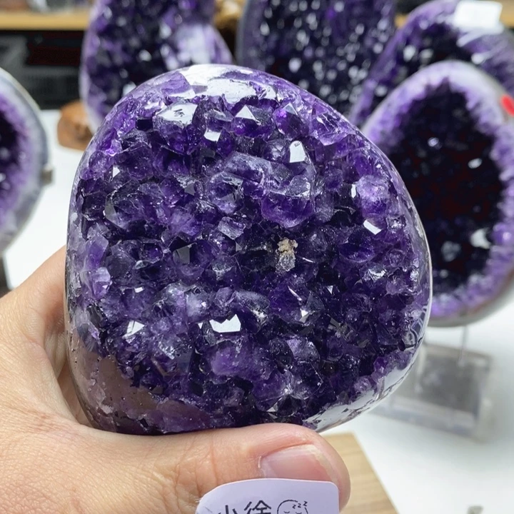 未镶嵌大型摆件（非配饰）紫晶