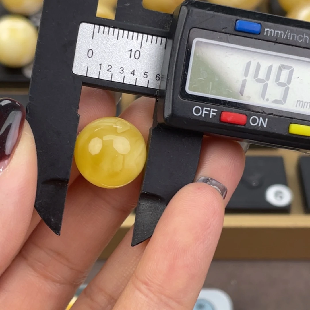 琥珀未镶嵌裸石蜜蜡61
