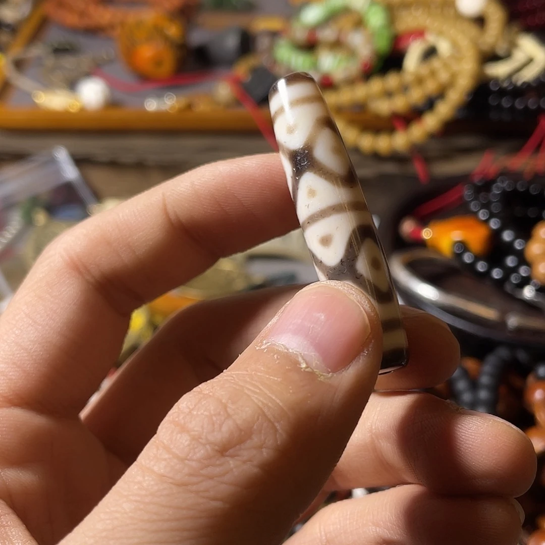 白玉菩提吊坠魔*鸿珠子