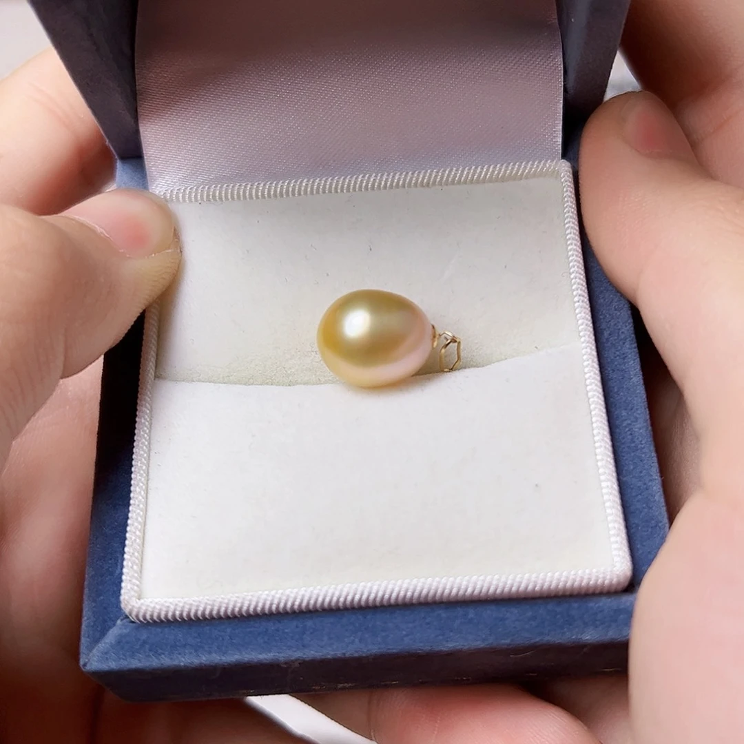 海水珍珠颈饰18K金镶嵌Š****r