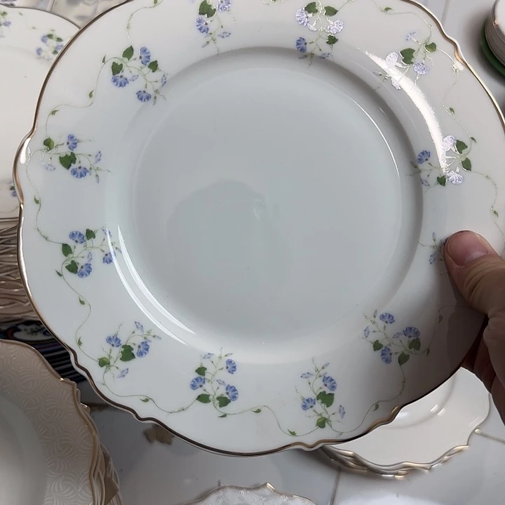 瓷8.5寸点心盘25米两个