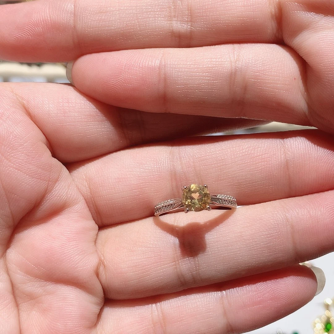 银S925镶嵌戒指黄晶