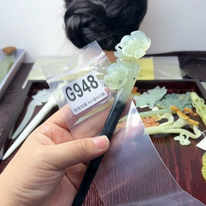 蛇纹石玉发饰合金苏*