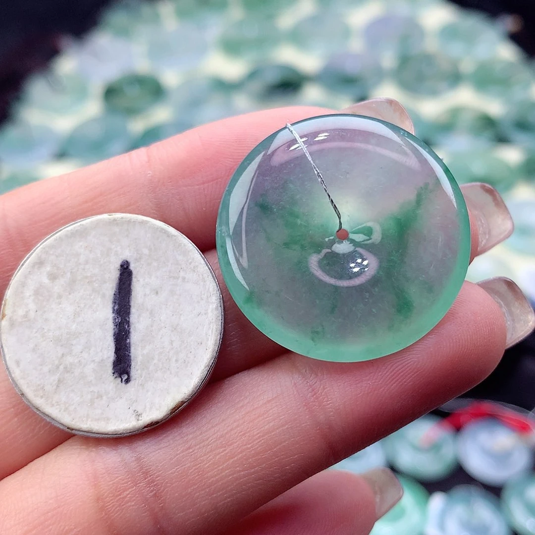 翡翠颈饰未镶嵌51尺寸28.3-5.6