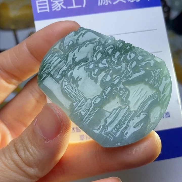 翡翠颈饰未镶嵌翡翠