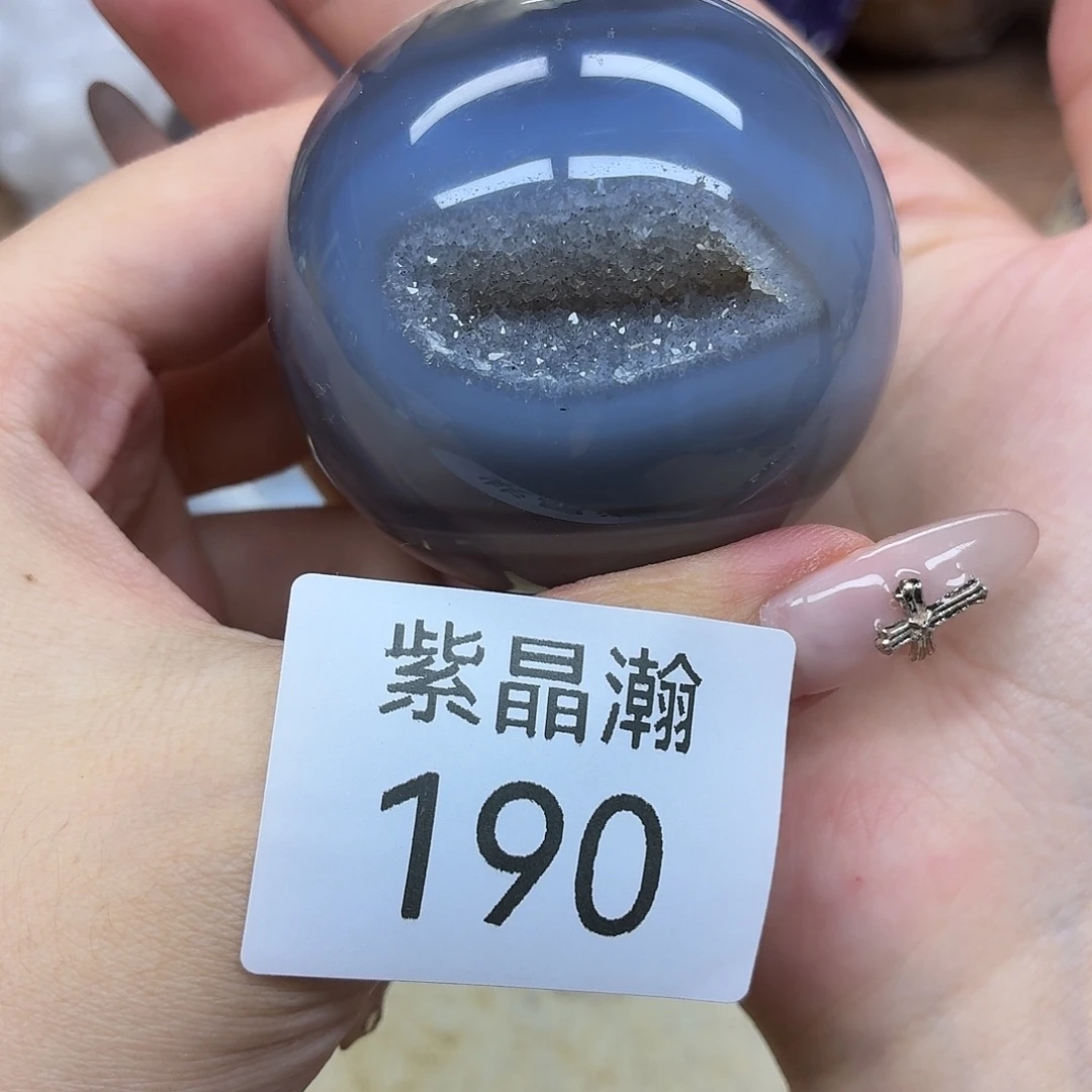 未镶嵌水晶大型摆件（非配饰）