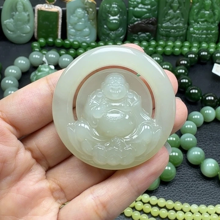 颈饰未镶嵌和田玉