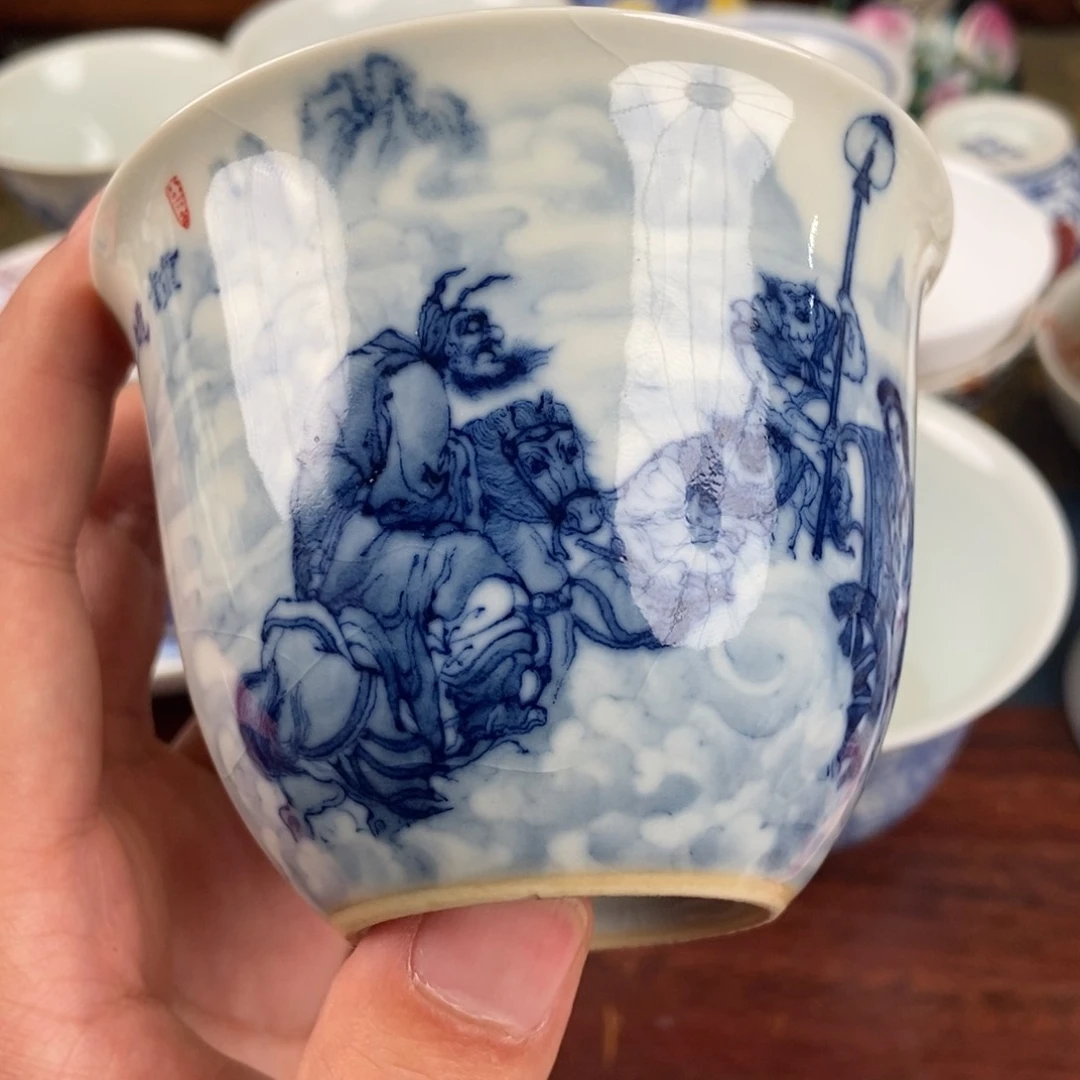 海****草陶瓷艺术家的设计风格