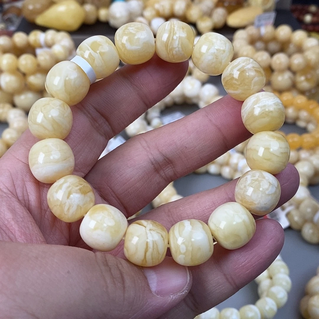 蜜蜡未镶嵌珠宝奇石15×14mm 32.4g