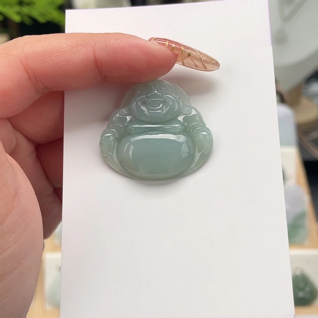 翡翠未镶嵌颈饰佛公