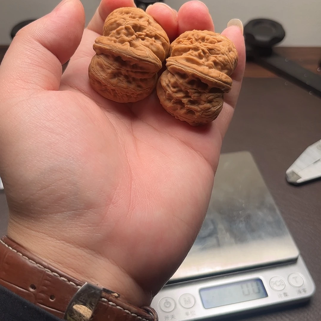 你***耐文玩核桃吊坠文玩核桃平谷元宝