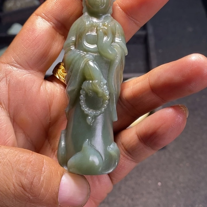 未镶嵌和田玉挂件