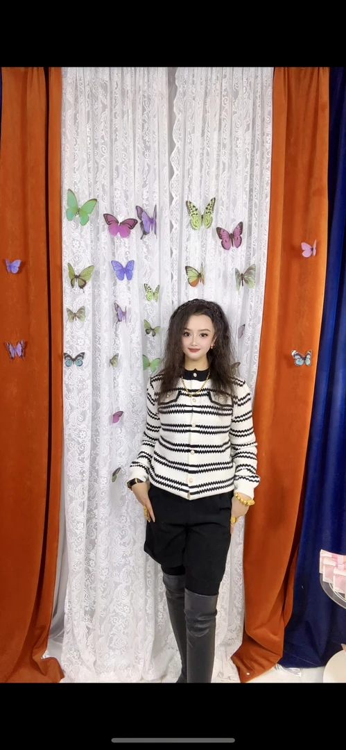 小清新穿搭2025秋冬新款女装小众轻奢百搭时尚洋气显气质条纹开衫