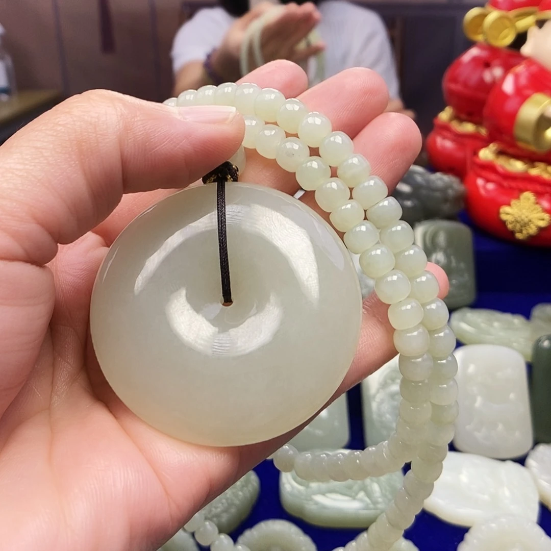 颈饰未镶嵌和田玉五*山