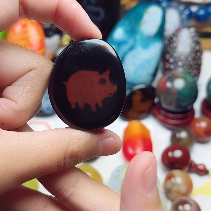 玛瑙/玉髓未镶嵌珠宝奇石