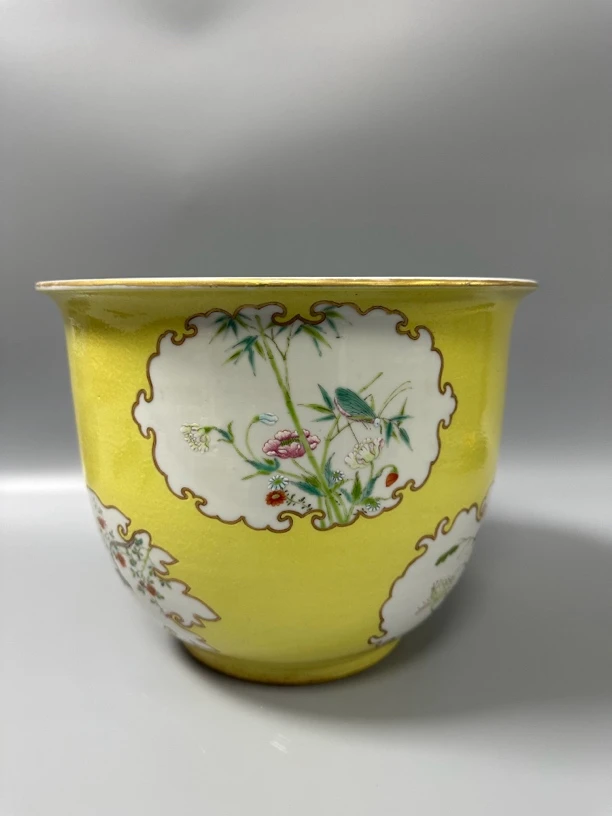 陶瓷工艺品黄帝粉彩花卉花盆