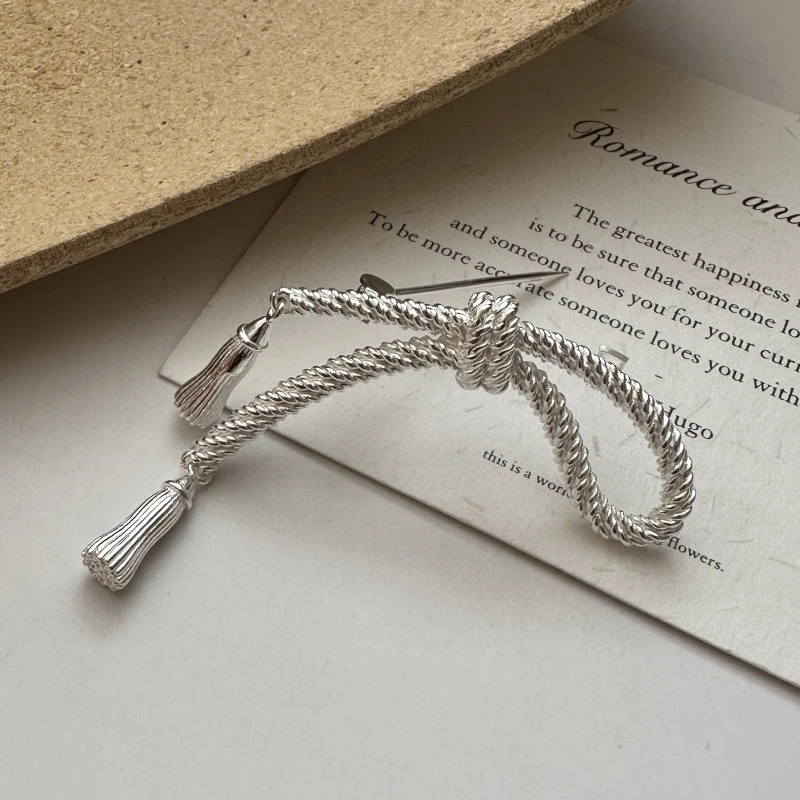 925银银制品 韩版小众设计感蝴蝶结流苏胸针东大门原单款简约首饰