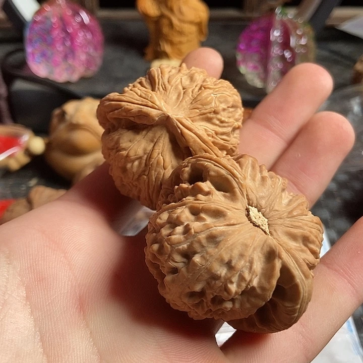 文玩核桃吊坠R***x狮子