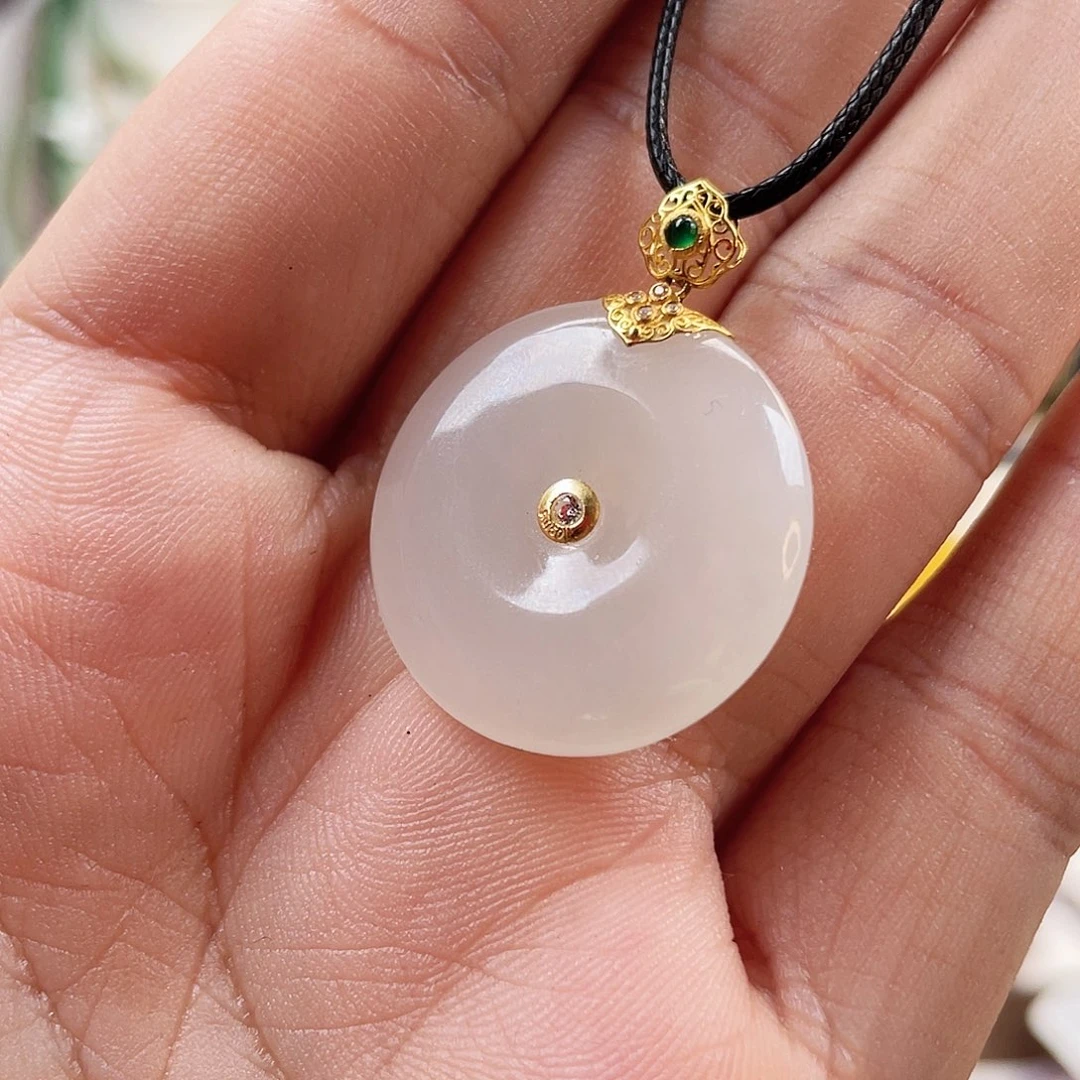 18K金镶嵌手链和田玉