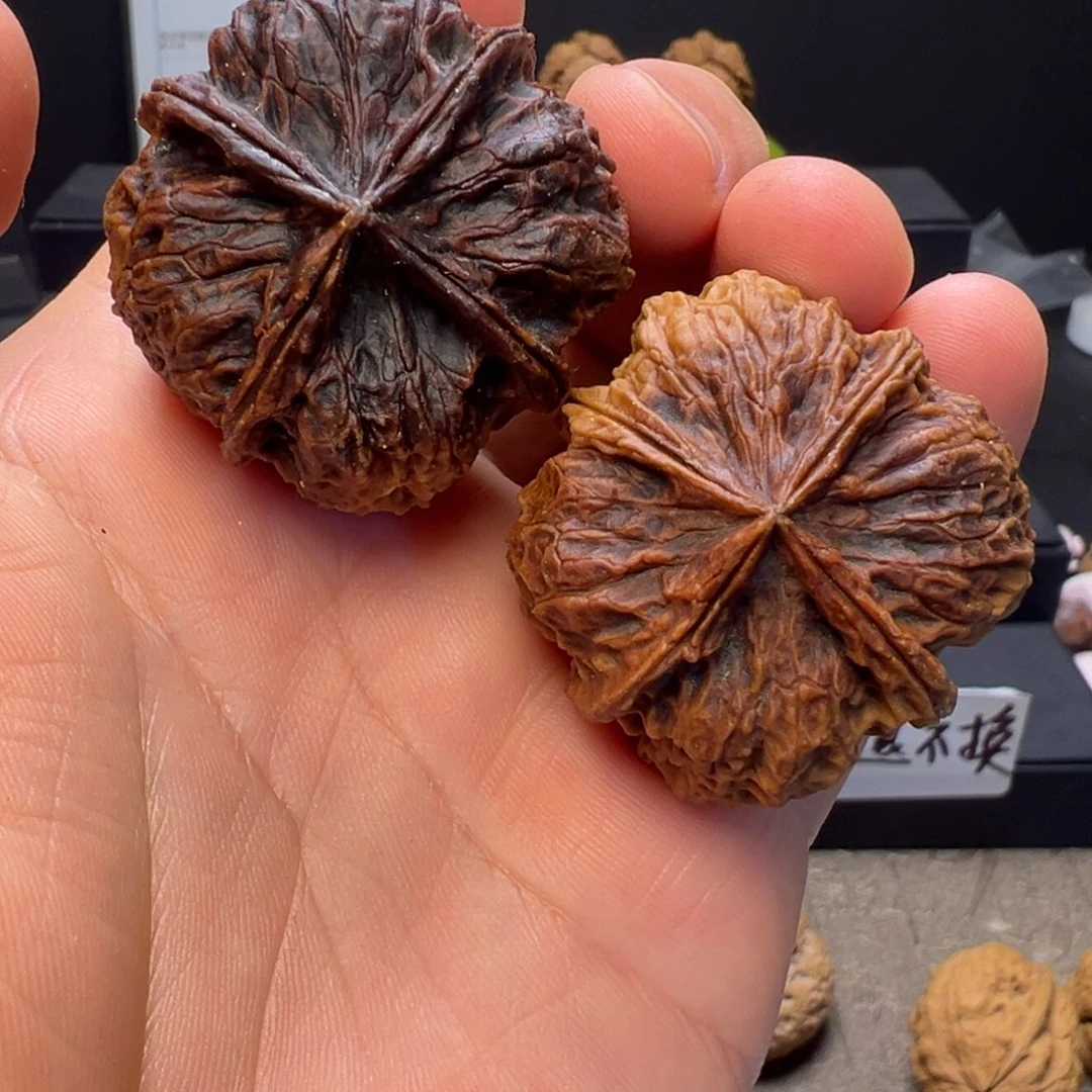 吊坠文玩核桃麒麟大花四棱39mm