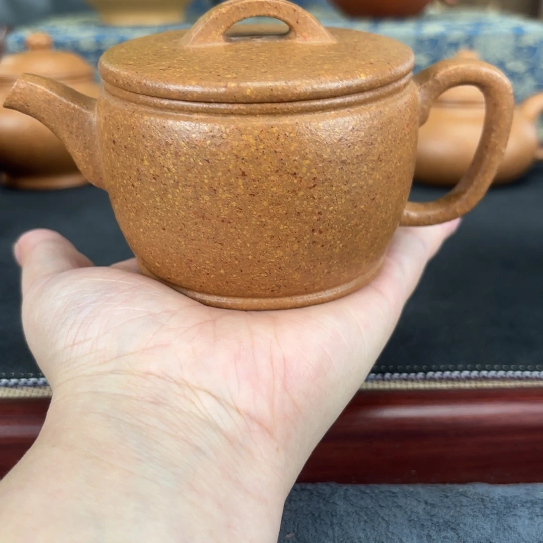 紫砂茶壶梨皮黄段汉瓦200