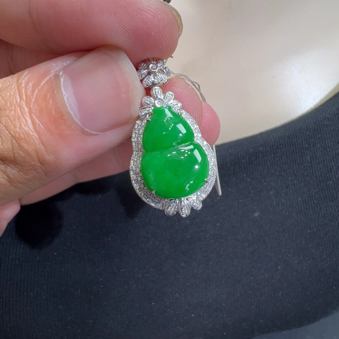 翡翠18K金镶嵌吊坠(不含链)