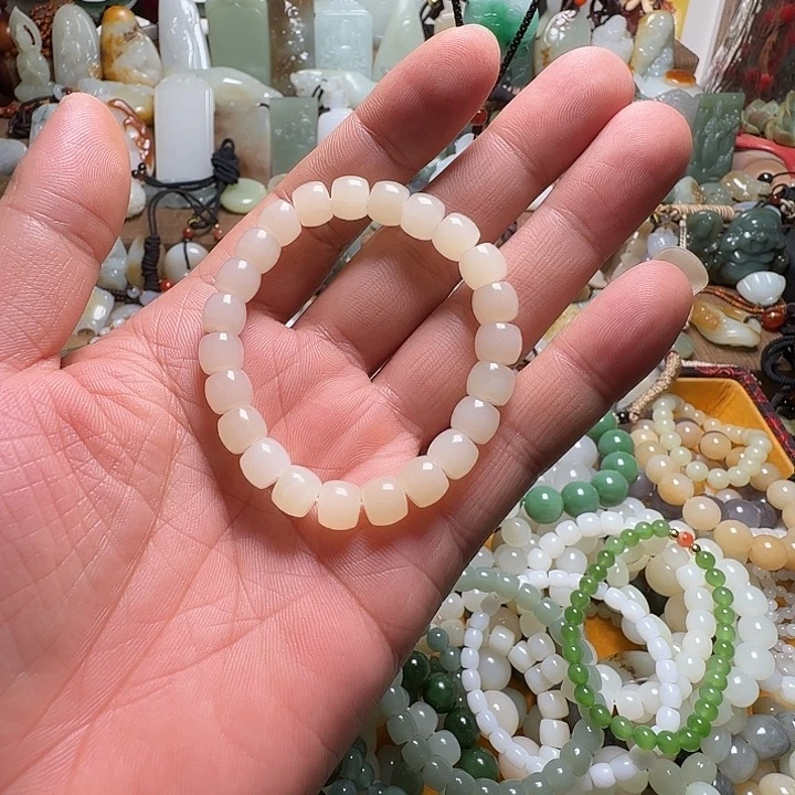 和田玉（糖玉）未镶嵌手链